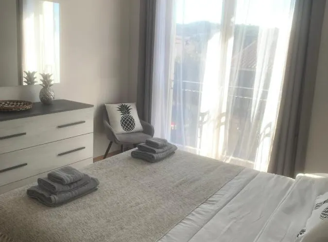 La Bufera * 圣特雷莎加卢拉