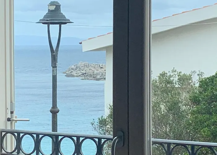 La Bufera 公寓 圣特雷莎加卢拉